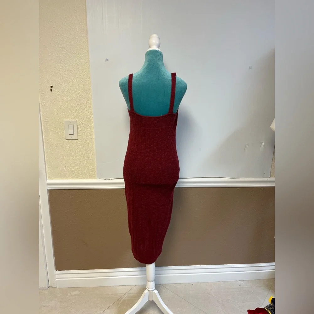 Free People Burgundy Knit Midi Dress – Slim Fit Spaghetti Strap Size‎ S